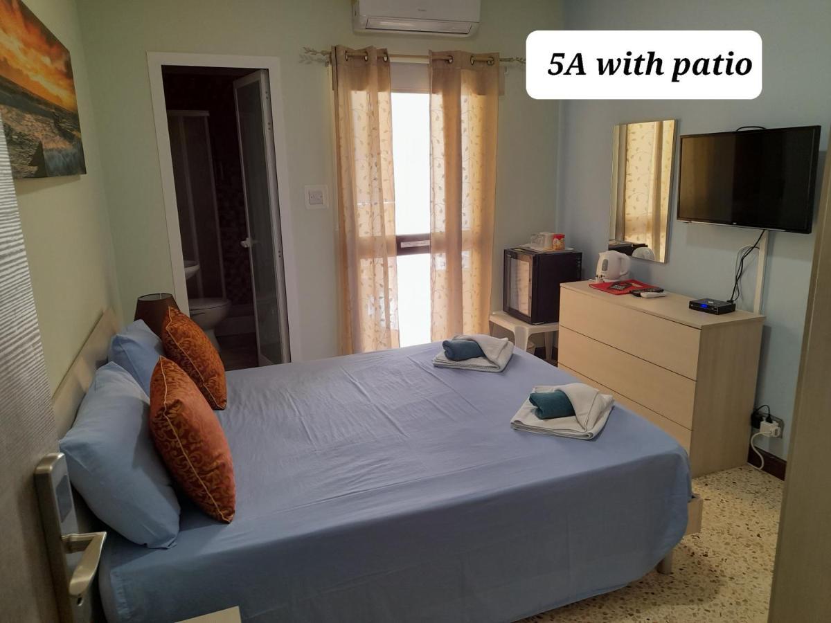 סיינט פול ביי Seabreeze Holiday Guestrooms מראה חיצוני תמונה